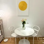 Alpha Romantic Апартаменты