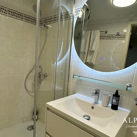 Alpha Romantic Appartement *